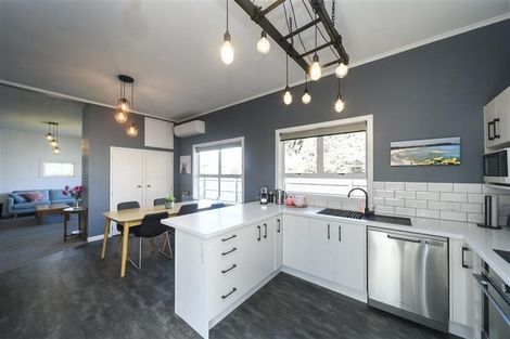 Photo of property in 46 Kingswood Street, Takaro, Palmerston North, 4412