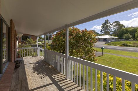 Photo of property in 37 Domain Road, Waipawa, 4210