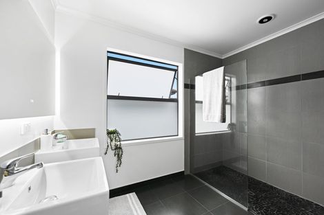 Photo of property in 5 Hawkridge Rise, Huntington, Hamilton, 3210