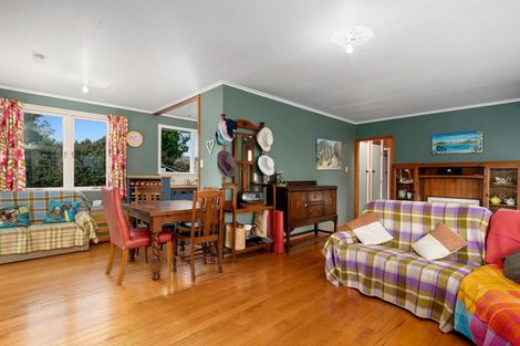 Photo of property in 27 Waikite Road, Welcome Bay, Tauranga, 3112