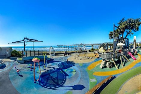 Photo of property in 205 Marine Parade, New Brighton, Christchurch, 8083