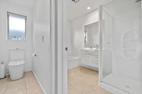 Photo of property in 11 Globe Bay Drive, Templeton, Christchurch, 8042