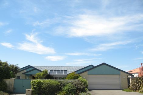 Photo of property in 1 Cordyline Place, Waimairi Beach, Christchurch, 8083
