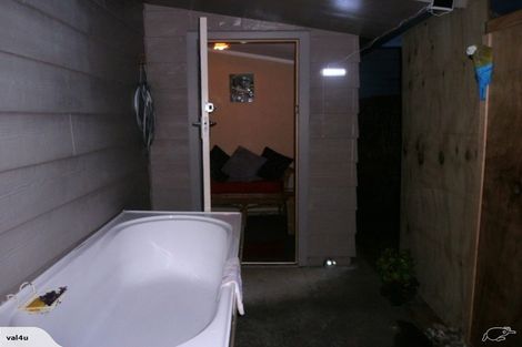 Photo of property in 14 Whittaker Street, Foxton, 4814