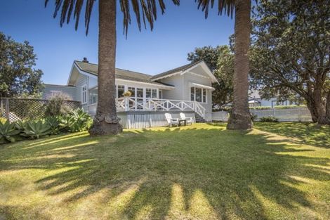 Photo of property in 14 Arawa Avenue, Devonport, Auckland, 0624