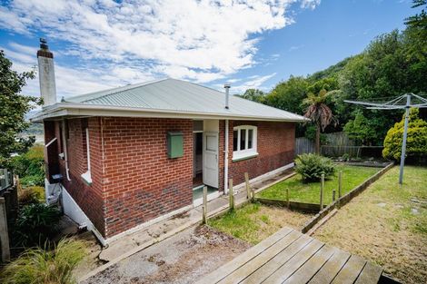 Photo of property in 3 Highcliff Road, Andersons Bay, Dunedin, 9013