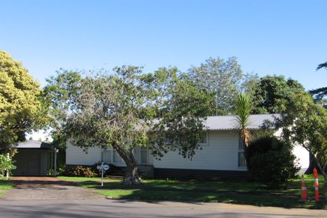 Photo of property in 15 Roseburn Place, Pakuranga, Auckland, 2010