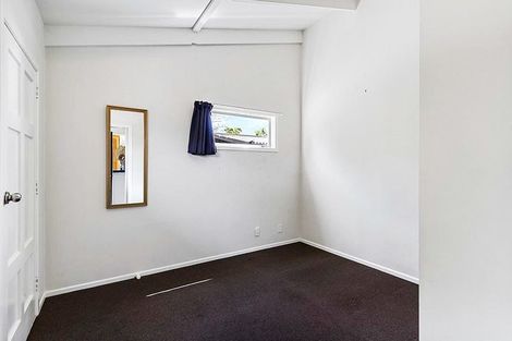 Photo of property in 24a Blanes Road, Weymouth, Auckland, 2103