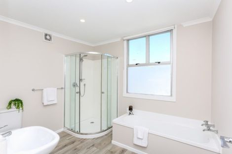 Photo of property in 544 Devon Street West, Blagdon, New Plymouth, 4310