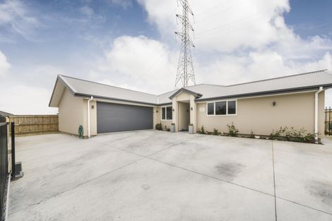 Photo of property in 6 Cyprus Place, Fitzherbert, Palmerston North, 4410