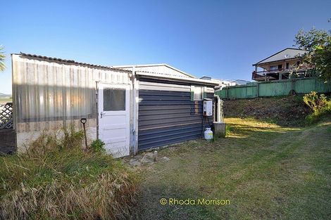 Photo of property in 32 Sandy Beach Road, Tinopai, 0593