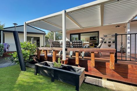 Photo of property in 1/11 Gibbs Place, Kinloch, Taupo, 3377