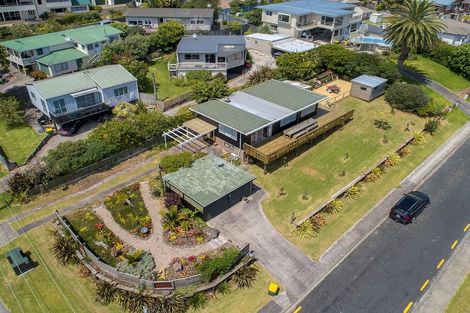 Photo of property in 1 Moera Place, Stanmore Bay, Whangaparaoa, 0932