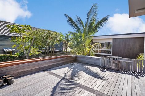 Photo of property in 25 Clovelly Road, Bucklands Beach, Auckland, 2012