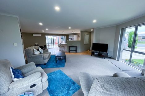 Photo of property in 1 Stanwood Grove, Darfield, 7510