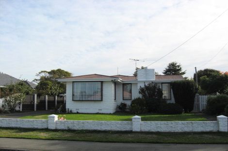 Photo of property in 12 Marshwood Place, Sockburn, Christchurch, 8042