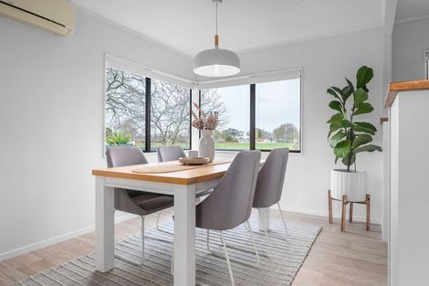 Photo of property in 9b Beadle Place, St Andrews, Hamilton, 3200