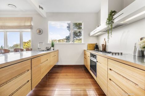 Photo of property in 7 Knoll Street, Island Bay, Wellington, 6023