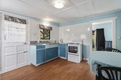 Photo of property in 15 Point Street, Raglan, 3225