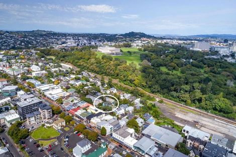 Photo of property in 2/14 Gibraltar Crescent, Parnell, Auckland, 1052