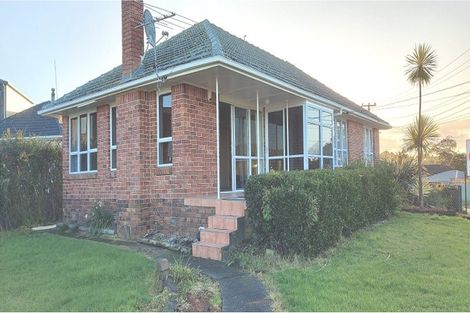 Photo of property in 1/434 Old Te Atatu Road, Te Atatu Peninsula, Auckland, 0610