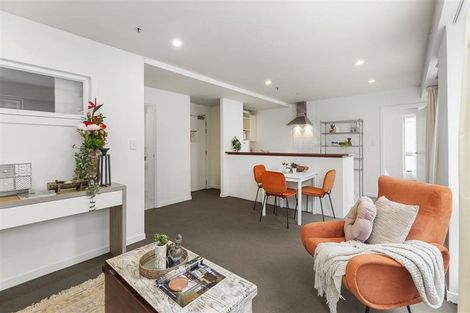 Photo of property in Terrace Heights Apartments, 2a/163 The Terrace, Wellington Central, Wellington, 6011