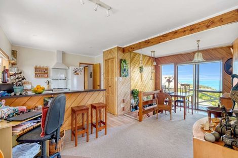 Photo of property in 24 Bay View Road, Cable Bay, 0420