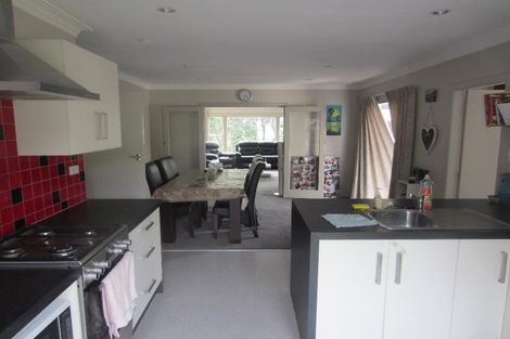 Photo of property in 9 Allen Terrace, Tawa, Wellington, 5028