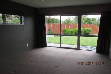 Photo of property in 2 Mystery Grove, Lake Hayes, Queenstown, 9304