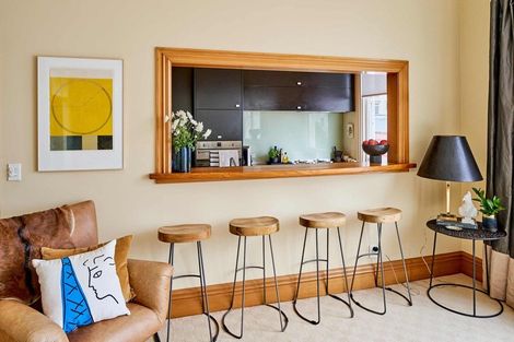 Photo of property in 5b Hay Street, Oriental Bay, Wellington, 6011