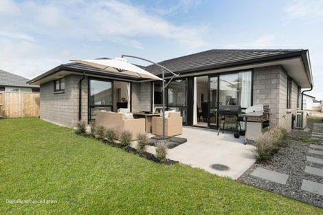 Photo of property in 4 Monaro Place, Papamoa, 3118