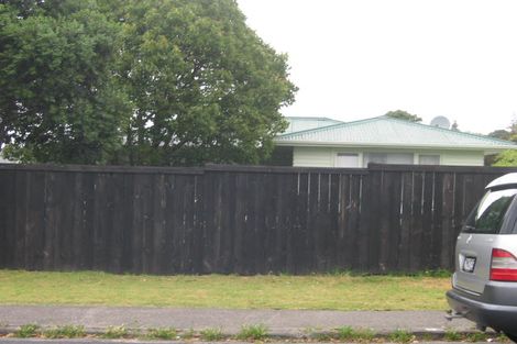 Photo of property in 1/8 Lingfield Street, Glenfield, Auckland, 0629