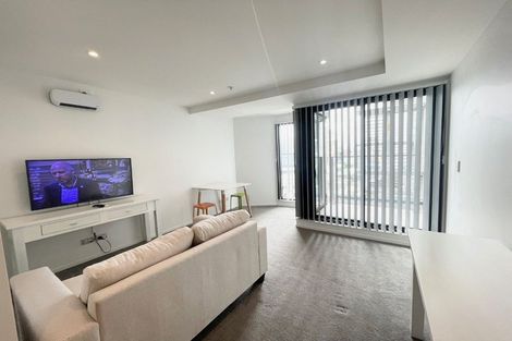 Photo of property in 365a Don Buck Road, Massey, Auckland, 0614