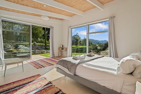 Photo of property in 18 Hidden Hills Drive, Wanaka, 9305