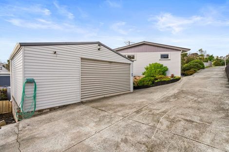 Photo of property in 1/38 Weldene Avenue, Glenfield, Auckland, 0629