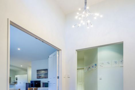 Photo of property in 103m Glengarry Road, Glen Eden, Auckland, 0602