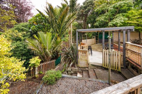 Photo of property in 140 Aokautere Drive, Fitzherbert, Palmerston North, 4410