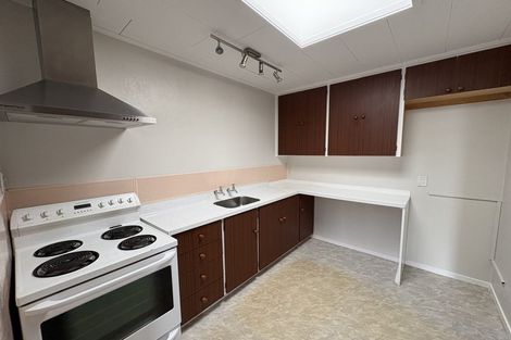 Photo of property in 2/122 William Street, Petone, Lower Hutt, 5012