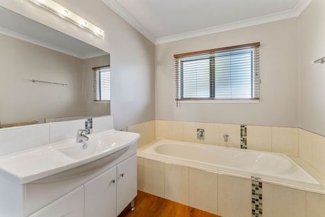 Photo of property in 8a Angus Place, Wakefield, 7025