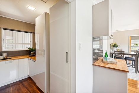 Photo of property in 23 Oriwa Street, Waikanae, 5036