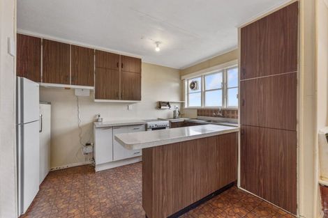 Photo of property in 91 Maungaraki Road, Korokoro, Lower Hutt, 5012