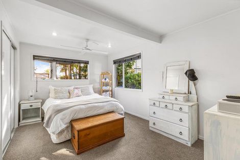 Photo of property in 52 The Circle, Manly, Whangaparaoa, 0930