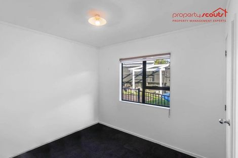 Photo of property in 59 Reynella Drive, Massey, Auckland, 0614