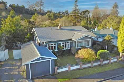 Photo of property in 3 Matthew Street, Waipawa, 4210