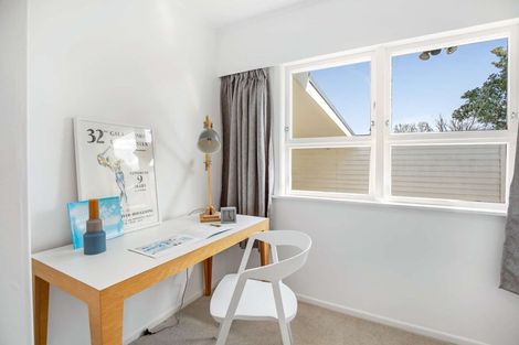 Photo of property in 16 Juliana Place, Awapuni, Palmerston North, 4412