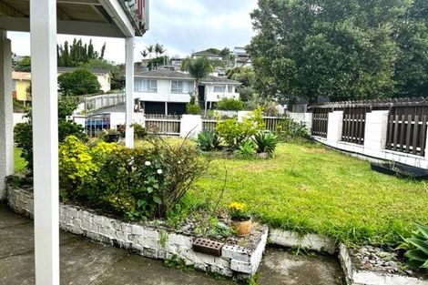 Photo of property in 37 Awaruku Road, Torbay, Auckland, 0630
