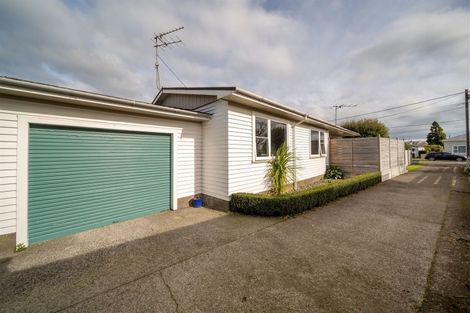 Photo of property in 8 Morrissey Street, Hawera, 4610