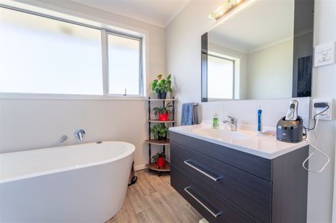 Photo of property in 19 Greta Street, South Hill, Oamaru, 9400