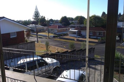 Photo of property in 14 Seifert Street, Forest Lake, Hamilton, 3200