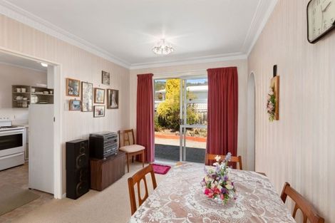 Photo of property in 2/382 Stokes Valley, Stokes Valley, Lower Hutt, 5019